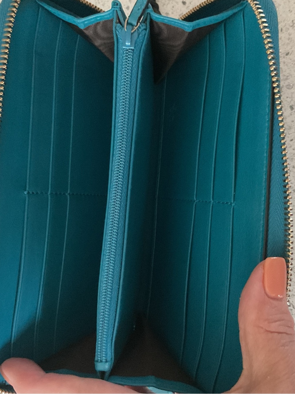 Gucci Guccissima Zip Around Teal Wallet - Picture 5 of 15